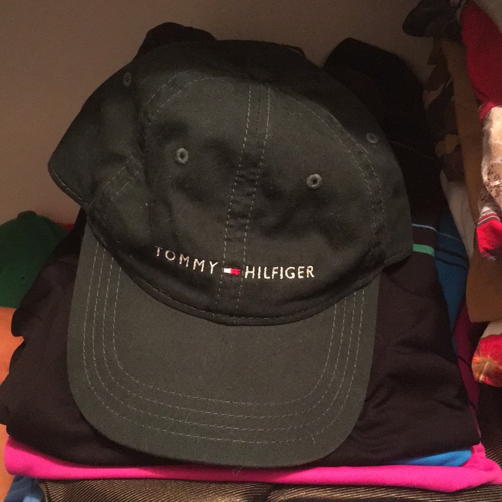 tommy hilfiger hat
